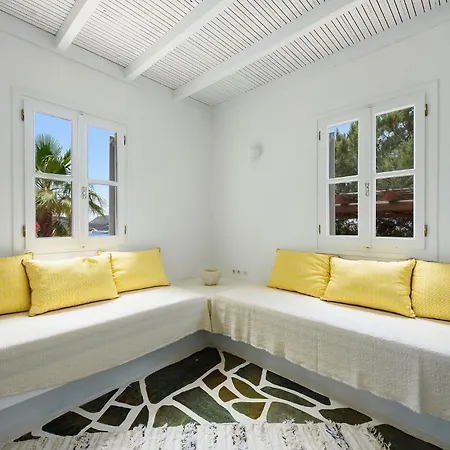 Orchard House Antíparos